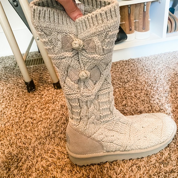 Gray Knitted Ugg Boots - Picture 2 of 4